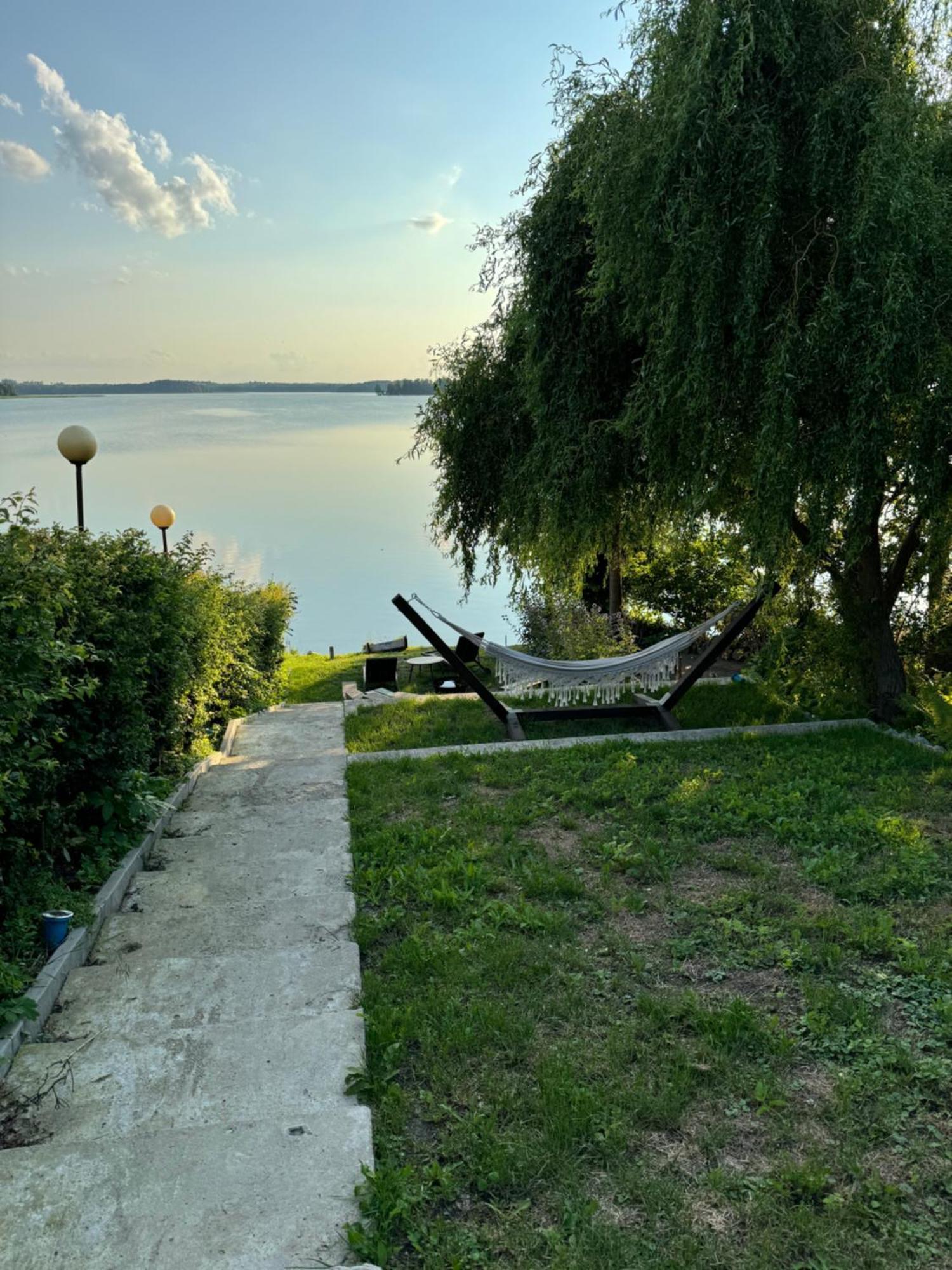 Nad Jeziorem Dobskim Mazury Lodge *